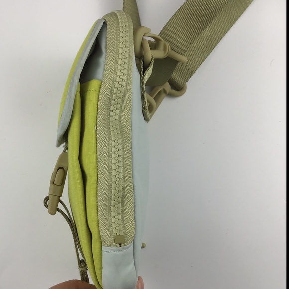 Lululemon Crossbody Bag - Picture 13 of 16
